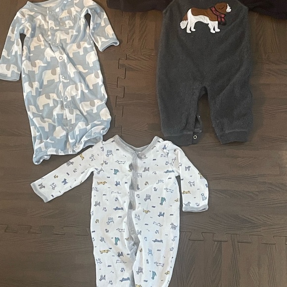 Bundle baby boy clothes. Carter’s - Picture 4 of 6